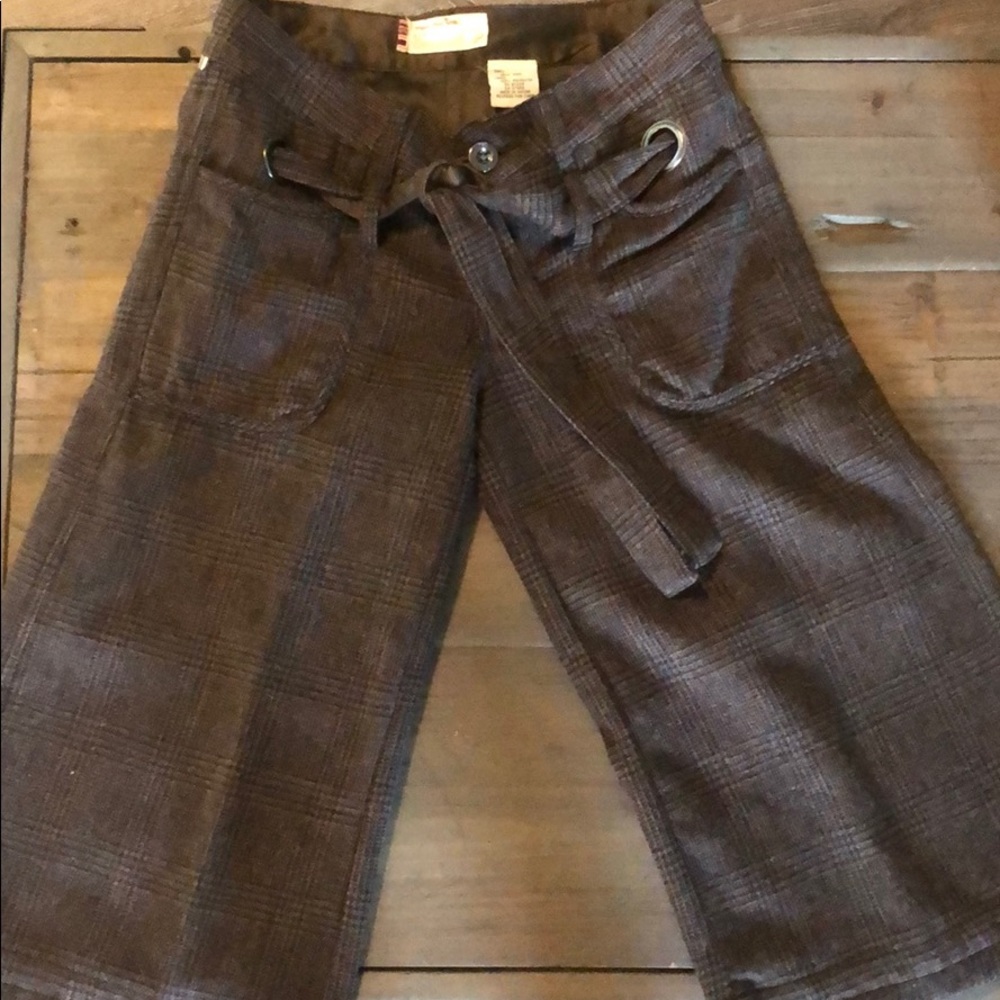 Triple Five Soul Wool Capri Pant - Picture 5 of 5